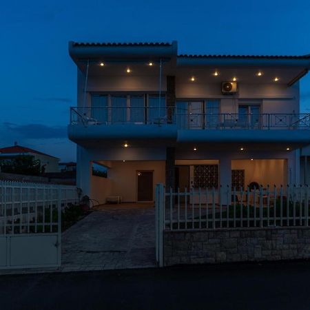 Costa Vasia Seaside Suites And Apartments Vrachati Ngoại thất bức ảnh
