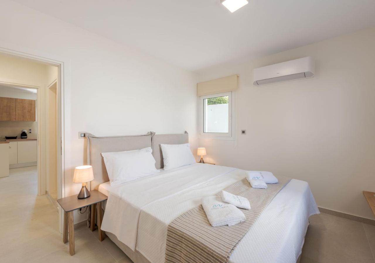 Costa Vasia Seaside Suites And Apartments Vrachati Ngoại thất bức ảnh